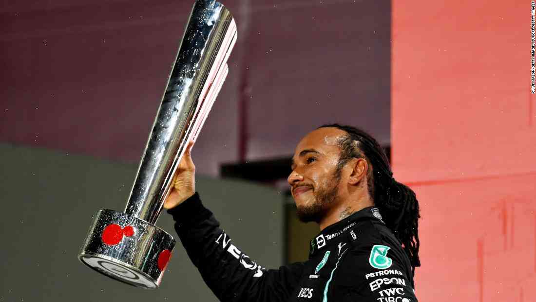 Lewis Hamilton wins in Doha, boosting championship hopes