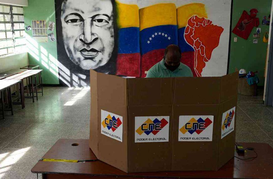 In Venezuela, billions vote in long-awaited election for state governors