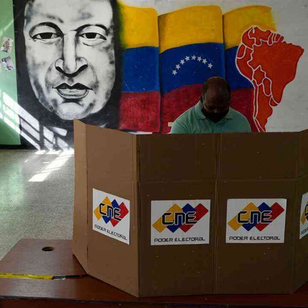 In Venezuela, billions vote in long-awaited election for state governors
