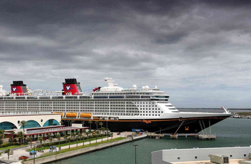 Disney Cruise Line: Register vaccinations for fall sailing
